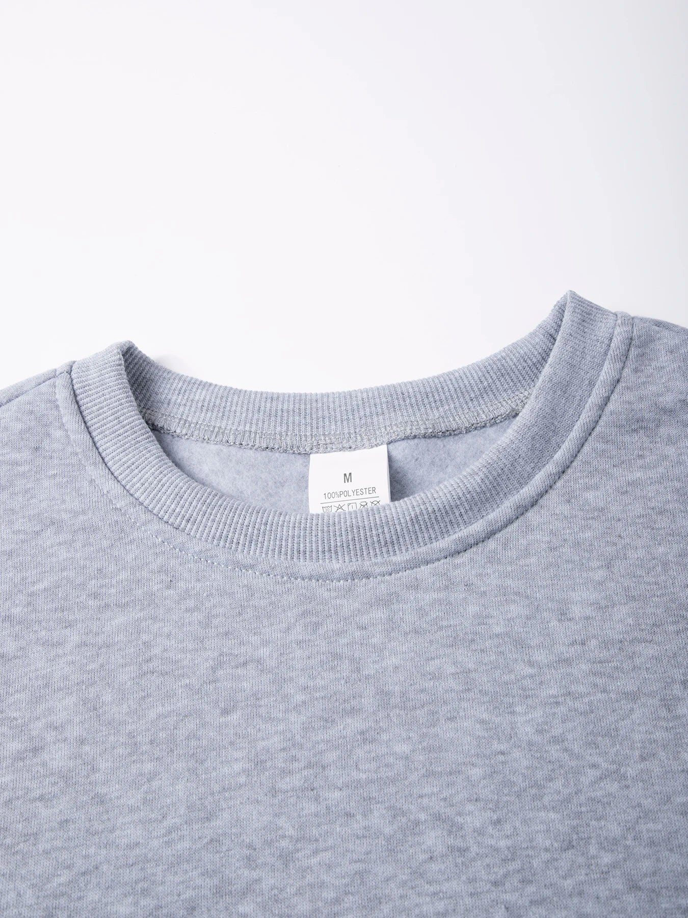 Men’s Crew Neck Sweatshirt — Solid Color Casual Long Sleeve Pullover for Spring Outdoor Sportswear