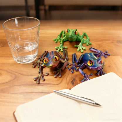 3D Printed Frog Statue - Flexible Fidget Animal Figure for Desk and Home Decor