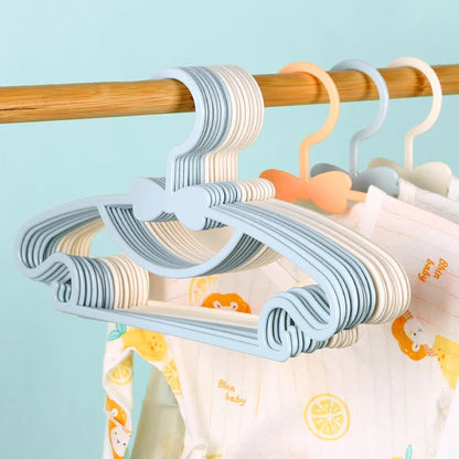 5-50PCS Baby Plastic Hangers – Kids Clothes Storage Rack for Nursery, Toddlers & Infants, Portable Home Use
