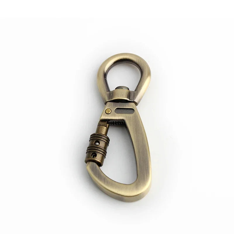 Auto-Locking Dog Leash Carabiner Clip – Swivel Rotating Ring Pet Hook for Outdoor Walking, Keychain & Pet Accessories