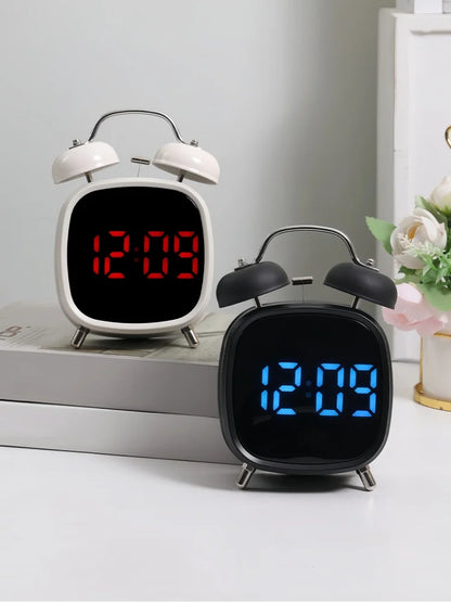 LED Digital Alarm Clock – Voice Control, Date & Temperature Display, Adjustable Brightness & Snooze, 12/24H Table Clock