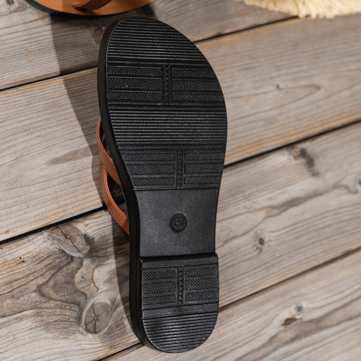 Women's Summer Flip Flops - Fashionable Beach Casual Sandals