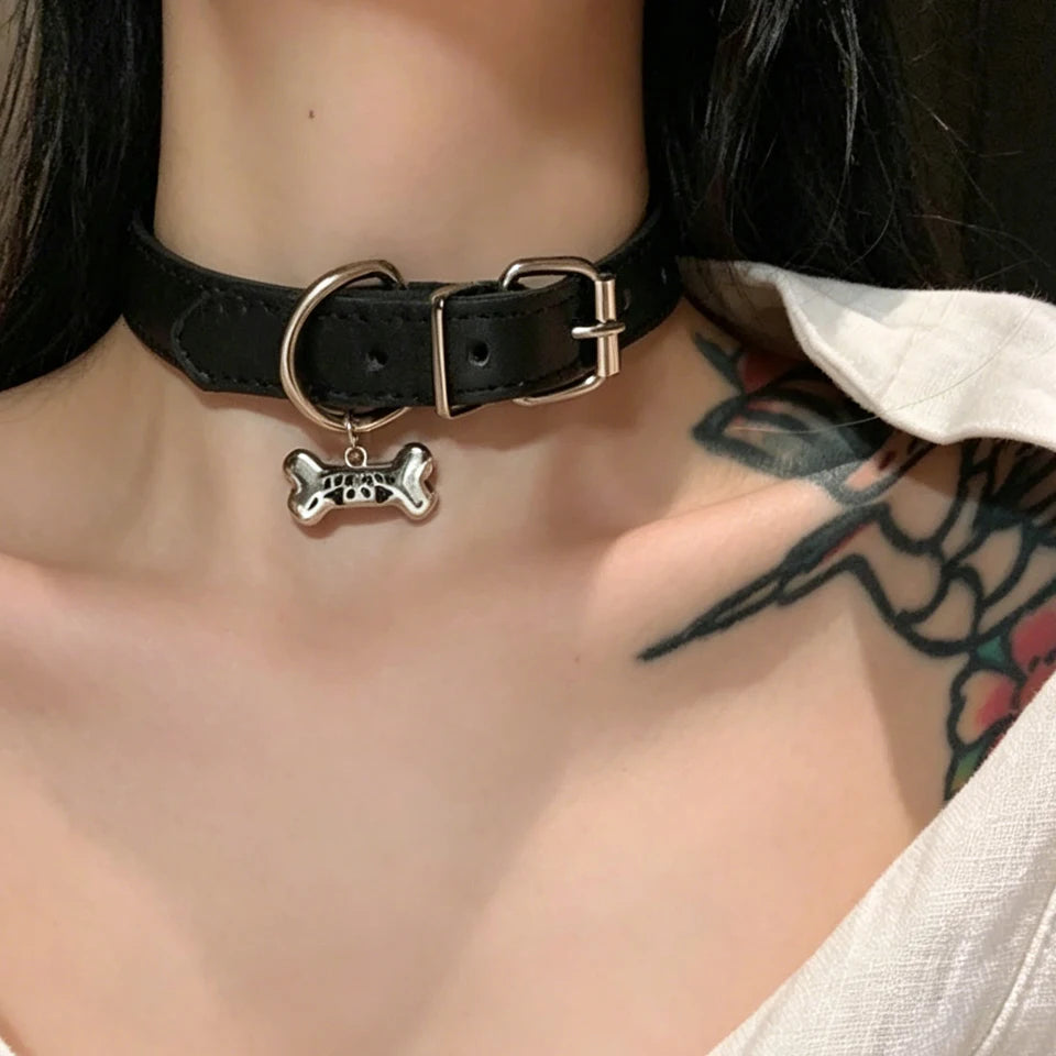 ZAKOL Y2K PU Leather Choker Necklace - Punk Dog Claw Bone Charm Chain Party Jewelry for Women