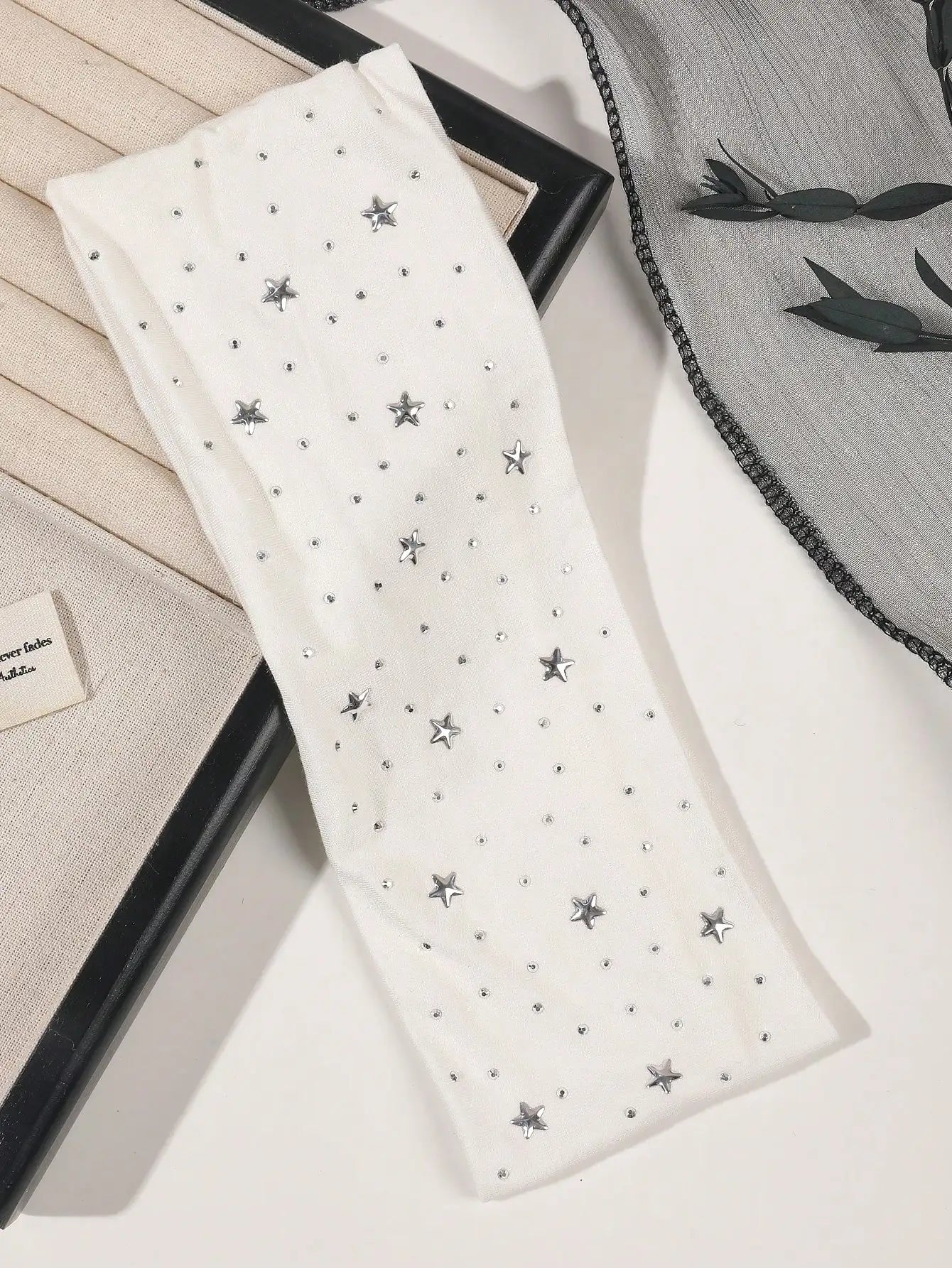 Black & White Star Headbands - Soft Non-Slip Hair Wraps for Women & Girls Yoga Workout & Fashion Accessory
