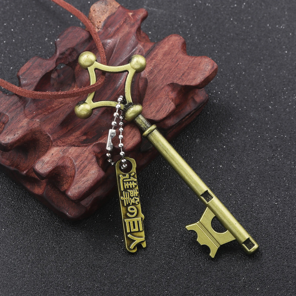 Attack on Titan Eren Jaeger Basement Key Necklace - Anime Cosplay Pendant Jewelry for Fans Men and Women