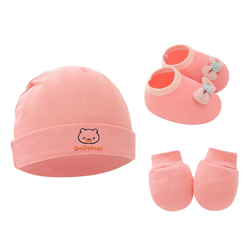 3pcs Cotton Baby Set – Newborn Beanie, Bonnet, Gloves & Socks, Cute Cartoon Caps for Boys & Girls Gift