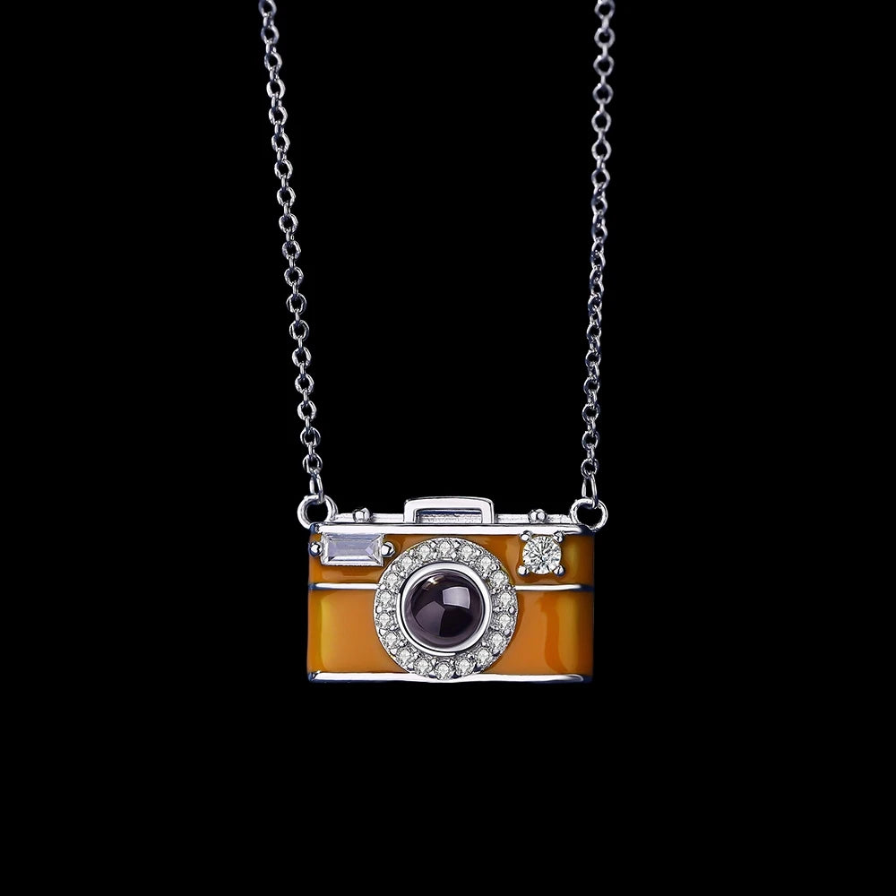 Custom Projection Photo Necklace — Camera-Shaped Personalized Photo Pendant Jewelry 2025