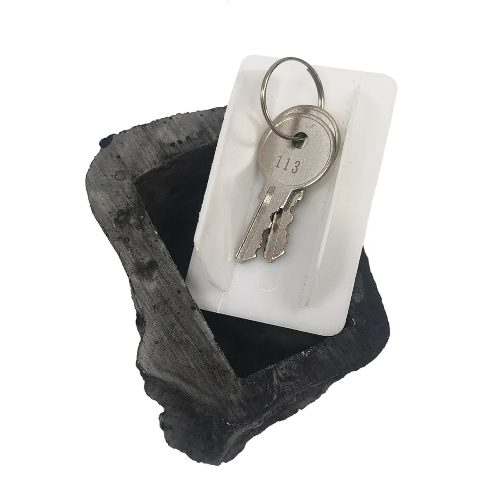Outdoor Garden Stone Hide-a-Key: Realistic Camouflage Diversion for Geocaching and Security