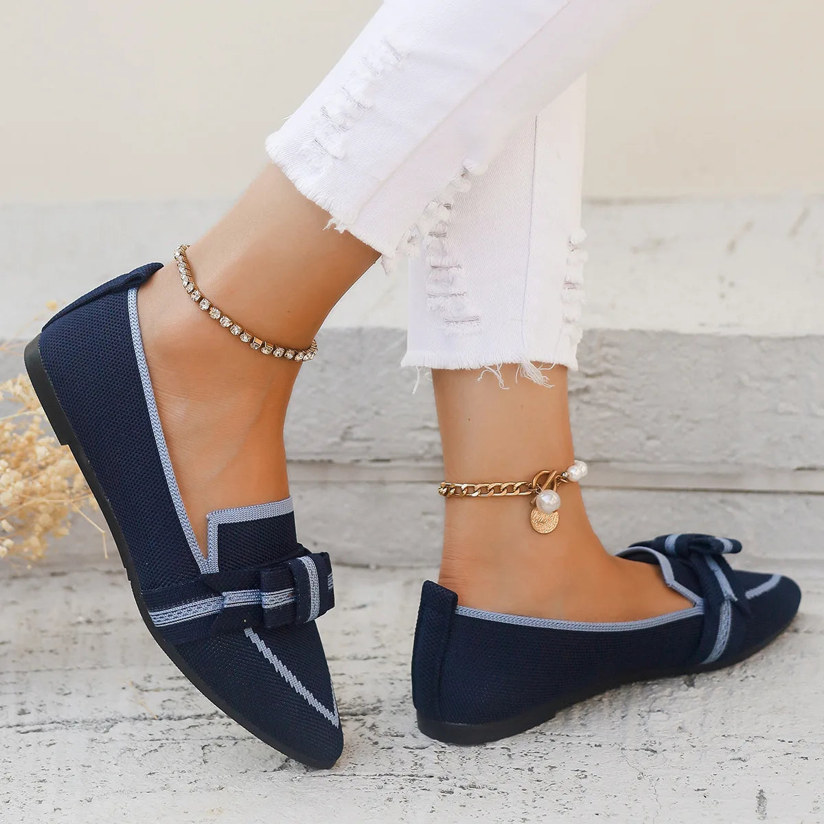 2024 Women’s Knitted Flats – Breathable Slip-On Pointed Toe Loafers, Comfortable Casual Walking Shoes in Solid Colors
