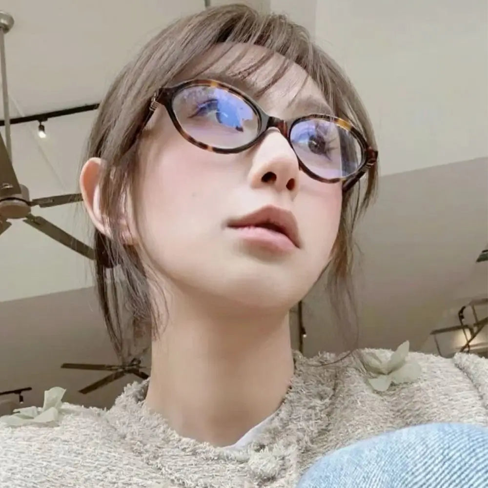 Y2K Retro Oval Frame Glasses for Women - Sweet & Cool Eyewear, Anti-Blue Light Reading & Computer Glasses