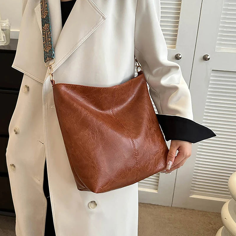Wide Geometric Strap Shoulder Bag - Large Capacity Crossbody PU Leather Bag for Women, Retro Style for Shopping and Travel
