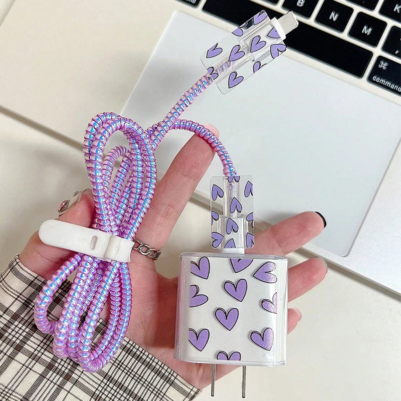 iPhone 15/14/13 Data Cable Winder Protective Cover Sleeve – Purple Love Heart Pattern Charger Cable Organizer Case for 18W/20W Apple Charger