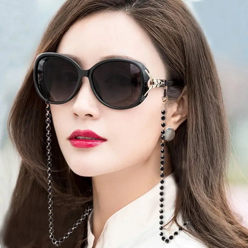 Pearl Beaded Eyeglasses Chain for Women – Trendy Sunglasses Holder Necklace, Mask Lanyard & Fashion Accessory Gift