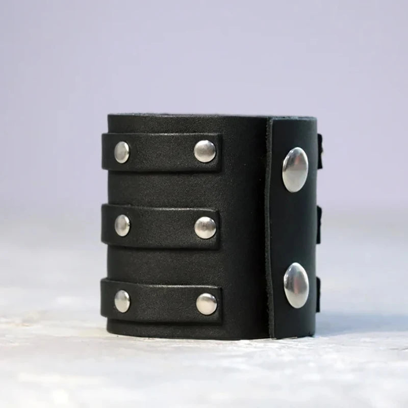 Vintage Leather Cuff Bracelet - Gothic Punk Adjustable Wristband with Concealed Buckle, Men's Metal Armband Jewelry