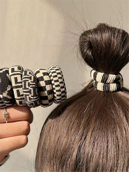 Seamless Checkered Hair Ties - 5-Piece High-Elasticity Traceless Hair Bands