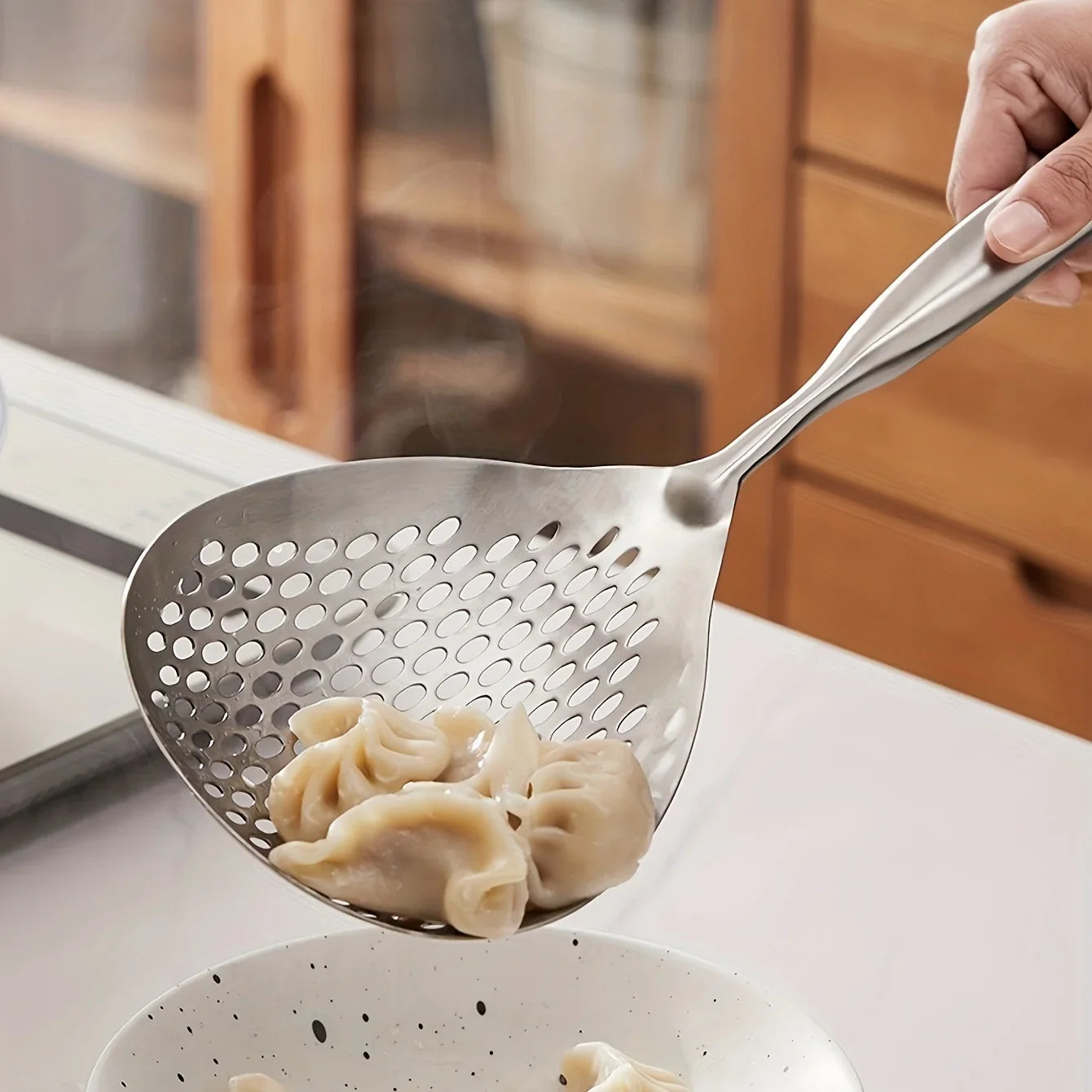 201 Stainless Steel Kitchen Strainer with Wood Handle – Pepper Seasoning Colander, Sieve & Cooking Scoop Spoon