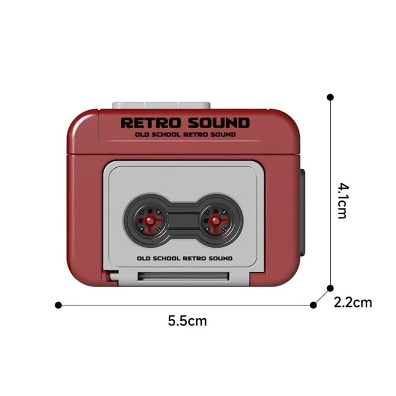 Retro Recorder Keychain - 15-Second Voice Recorder Cassette Tape Pendant for Bags, Couples & Friends