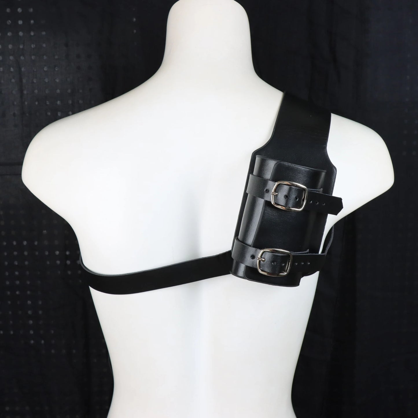 Leather Belt Sword Holster — Medieval Katana & Rapier Sheath for LARP, Pirate, Knight & Samurai Costume Accessory