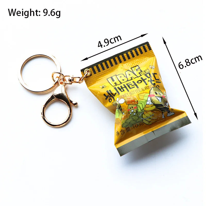 Simulation Instant Noodles Keychain – Mini Snack Phone Pendant Bag Charm, Christmas and New Year Gift Accessory