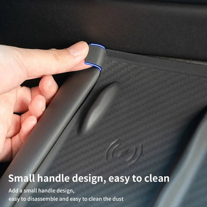 Tesla Model 3/Y Wireless Charging Pad – Silicone Carbon Fiber Central Control Charger Protector, Non-Slip Mat Accessory