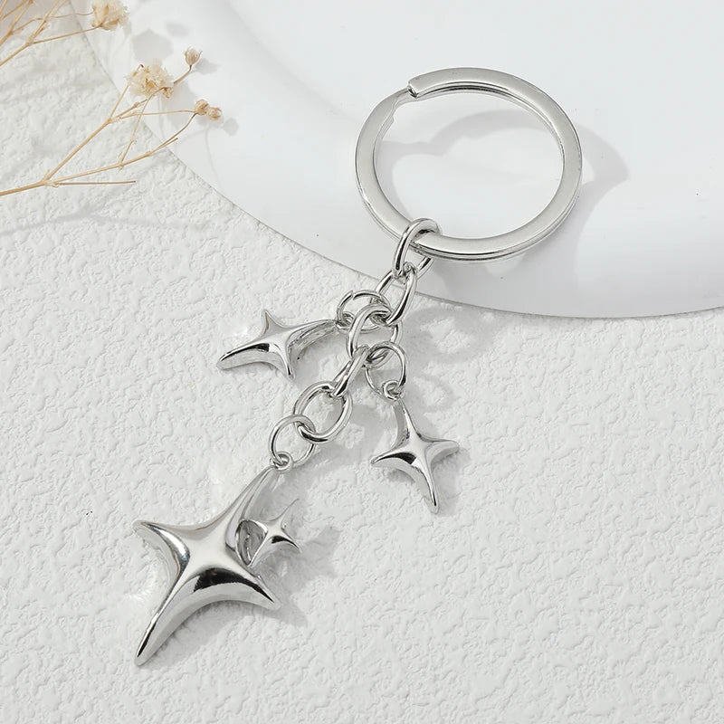 Y2K Star & Moon Metal Keychain – Handmade Friendship Key Ring for Women & Men Handbag Decoration