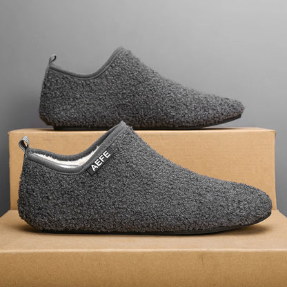 Men’s Fuzzy Winter Slippers – Warm Indoor House Shoes with Soft Cushioning & Arch Support