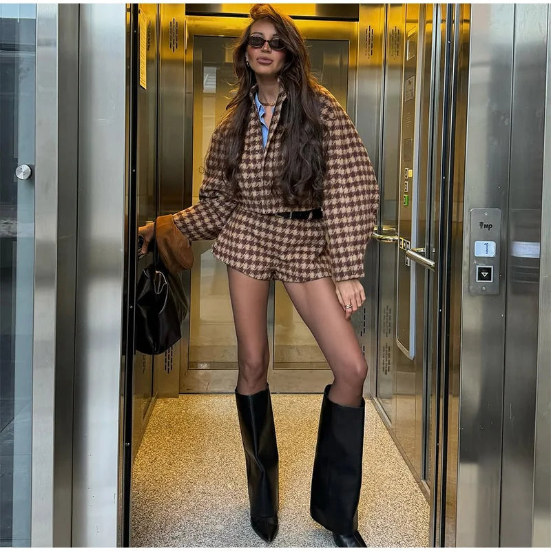 Elegant Plaid Women’s Set – Casual Full-Sleeve Zipper Jacket & High-Waist Shorts, 2025 Spring Office Outfit