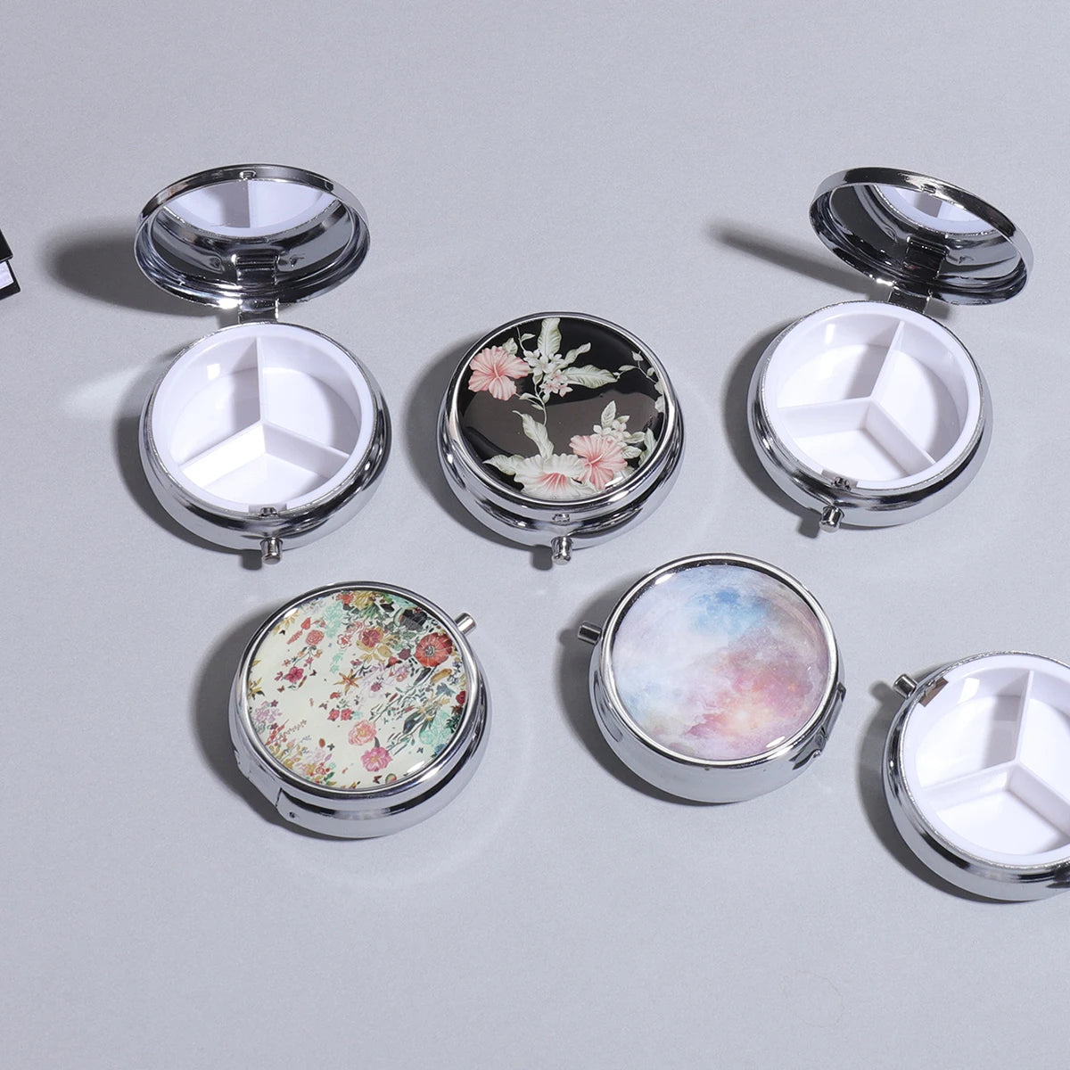 3-Compartment Stainless Steel Pill Box - Round Floral Medicine Organizer, Portable Capsule Case with Dividers