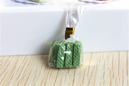 1/12 Miniature Dollhouse Cake – Pretend Play Dessert Toy for Blythe & BJD Dolls