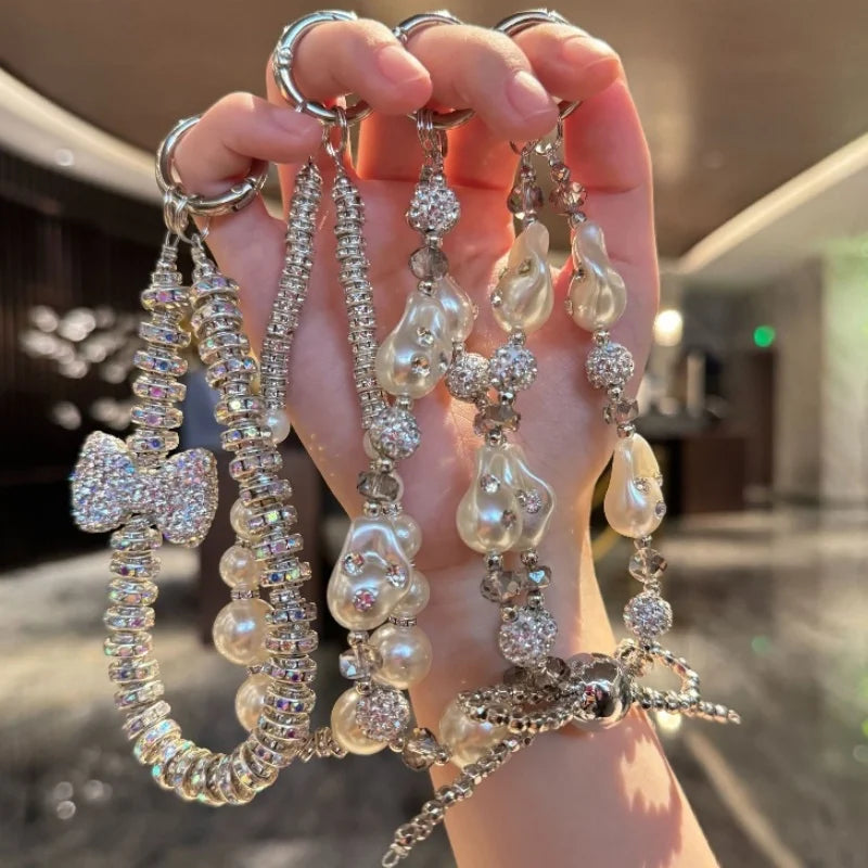 Luxury Pearl & Crystal Bead Keychain – Rhinestone Lanyard for iPhone, Samsung, Universal Accessories, Anti-Lost Jewelry Pendant