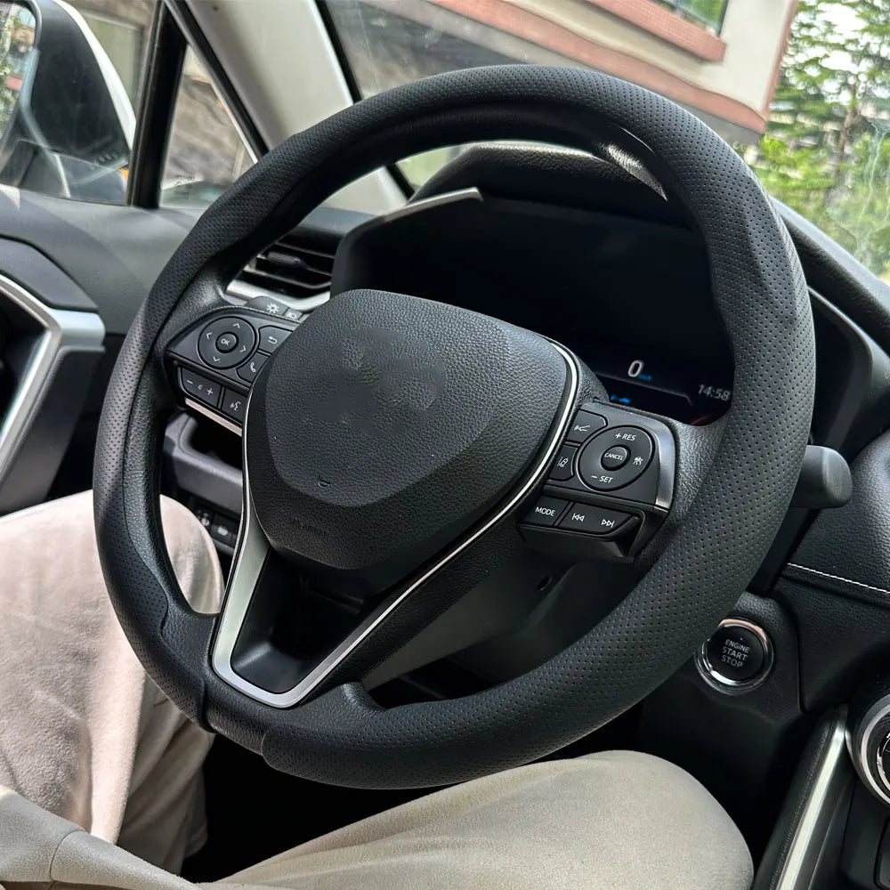 Universal Leather Steering Wheel Cover - Non-Slip Breathable Protector for 36-38cm Car Steering Wheels