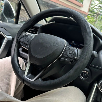 Universal Leather Steering Wheel Cover - Non-Slip Breathable Protector for 36-38cm Car Steering Wheels