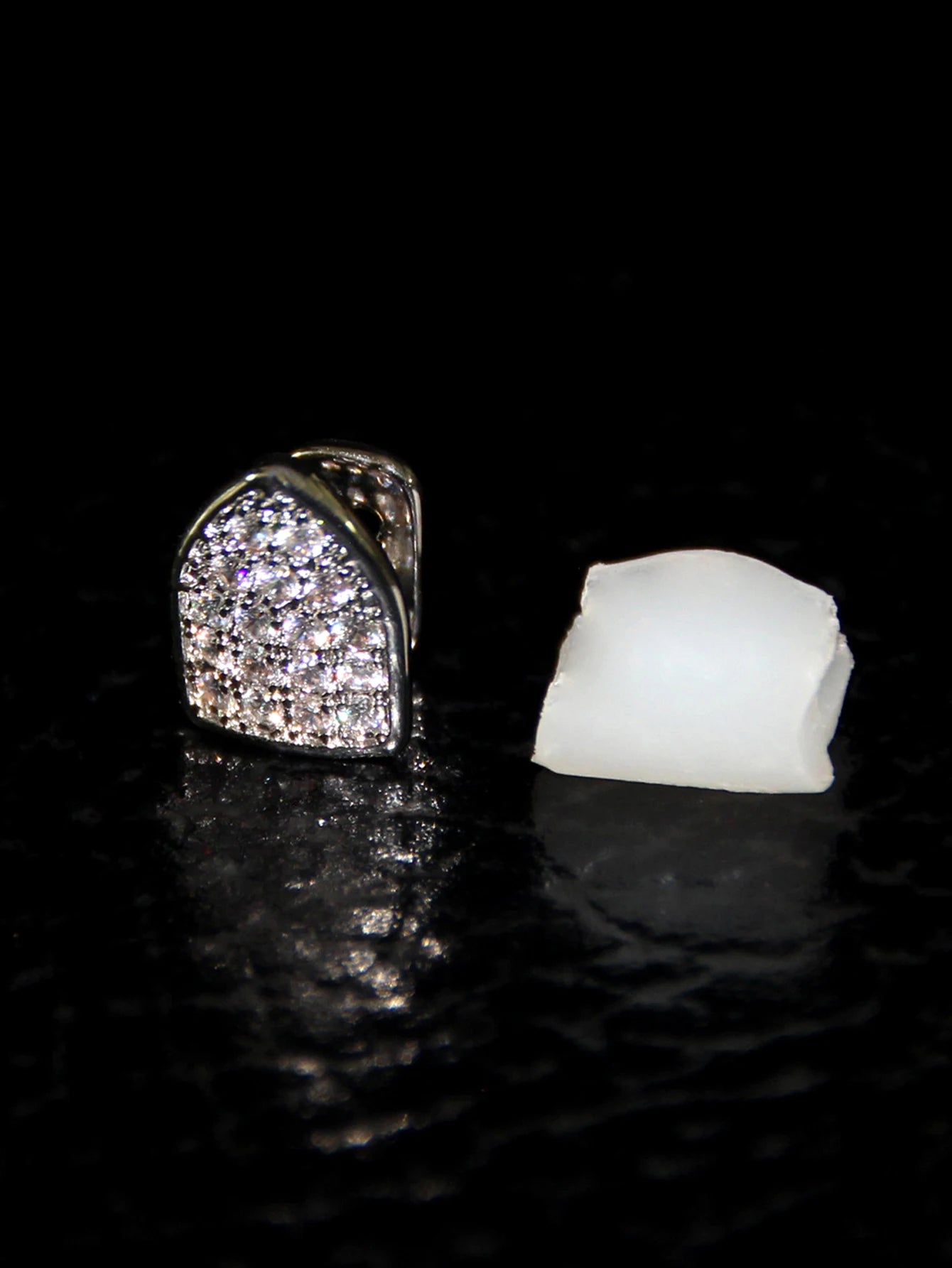 Full Zircon Inlaid Teeth Decoration – Hip Hop Style Single Teeth for Men & Women, Perfect for Dating & Party Wear