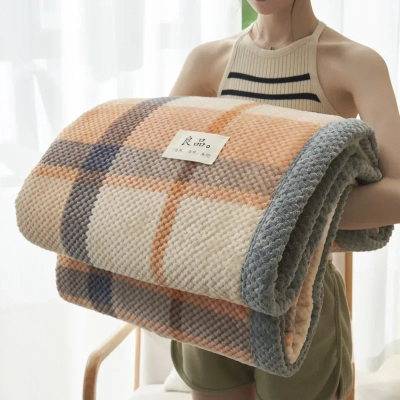 Soft Chenille Knit Throw Blanket - Machine-Washable Crochet Blanket for Couch & Bed