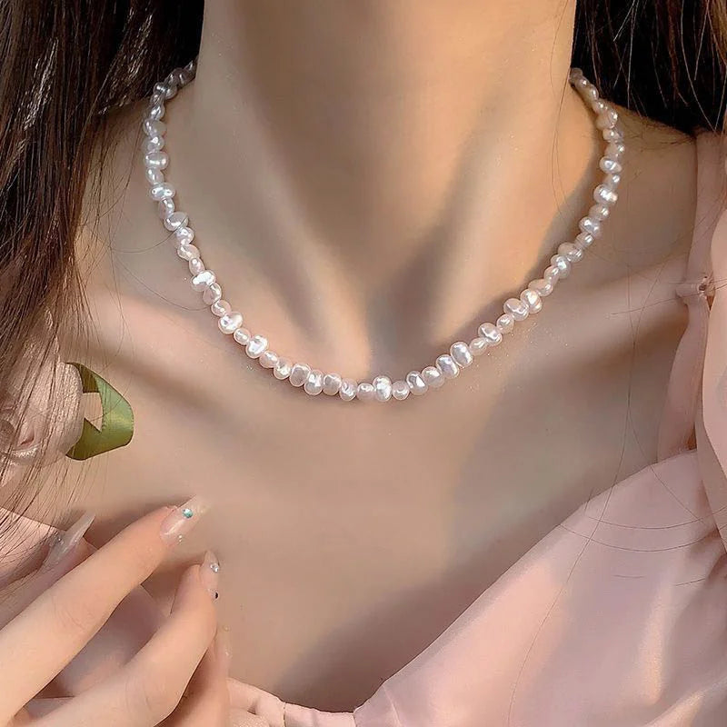 Women's Elegant Pearl Pendant Necklace - Fashion White Imitation Pearl Choker for Weddings & Special Occasions