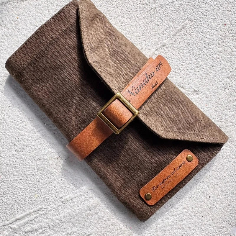 Oil Wax Leather Pencil Case – Waterproof Canvas Carabiner Bag for Artists, Students & Portable Travel Storage