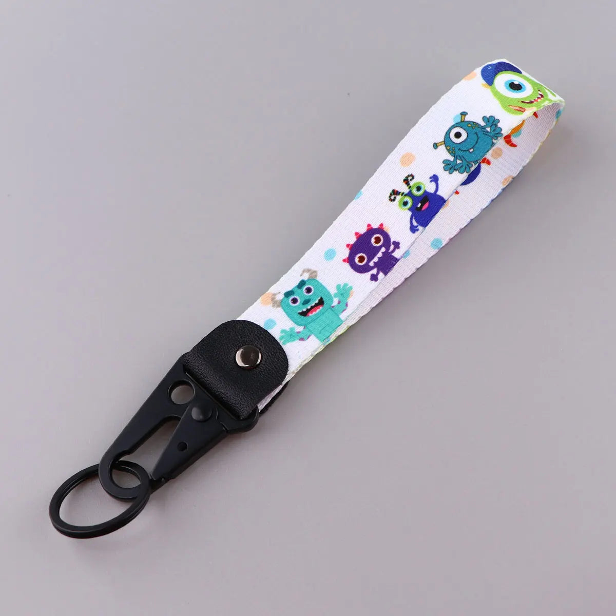 Mickey Mouse & Marie Cat Keychain – Eagle Beak Key Holder for Cars, Motorcycles & Backpacks
