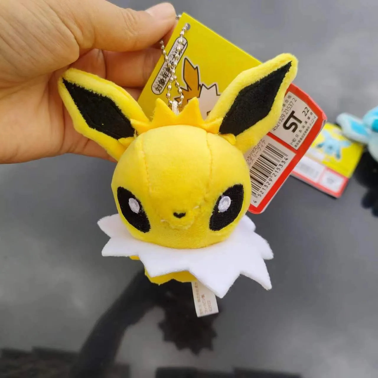 Pokemon Eevee Family Keychains – Plush Toy Pendants of Glaceon, Vaporeon, Sylveon, Espeon & Flareon, Cute Anime Stuffed Dolls, Perfect Birthday Gift