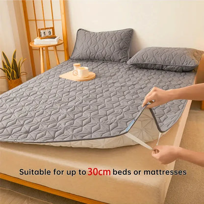 Waterproof Mattress Protector — Breathable, Noiseless Cover Pad with 4 Elastic Corners, Fits Up to 40cm Deep