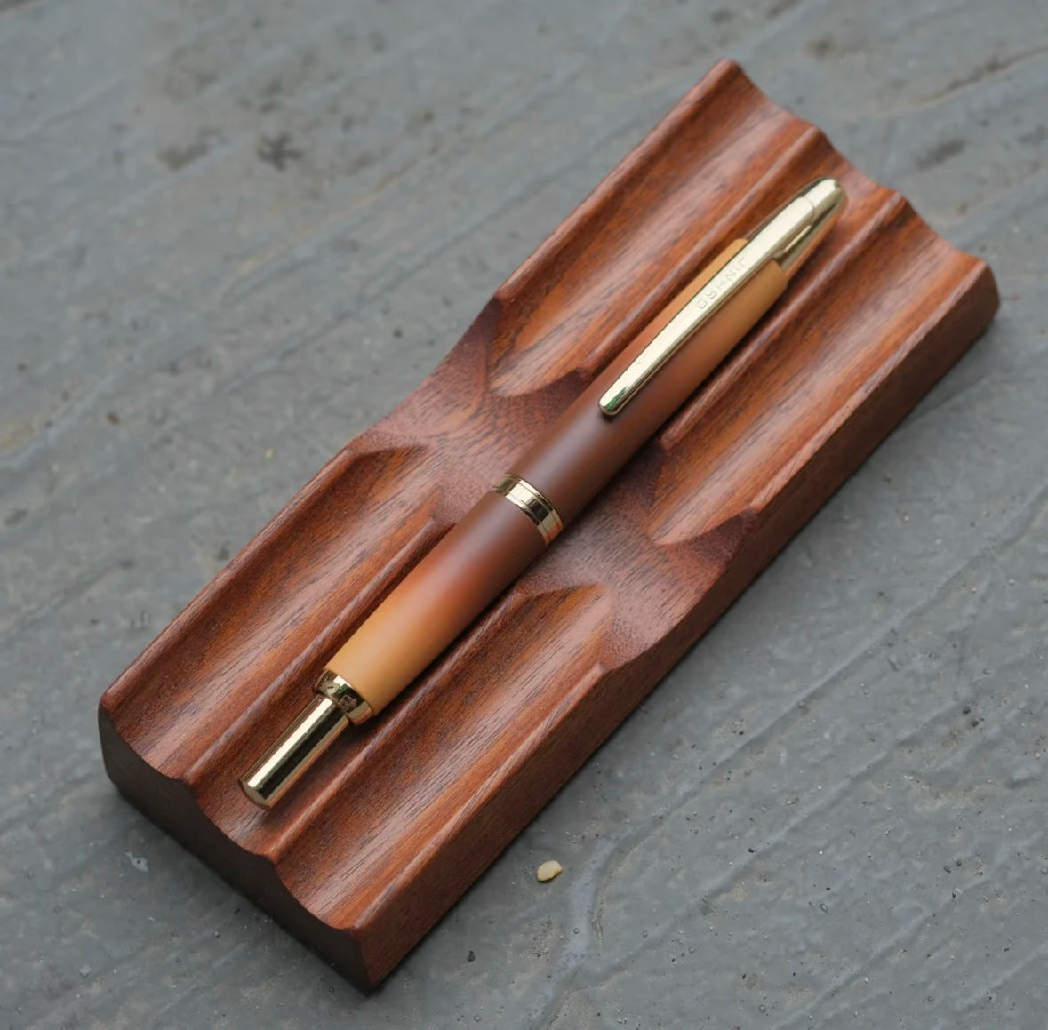 Limited Edition Jinhao 10 Retractable Fountain Pen — EF/F Nib with Ink Converter, Gradient Coffee