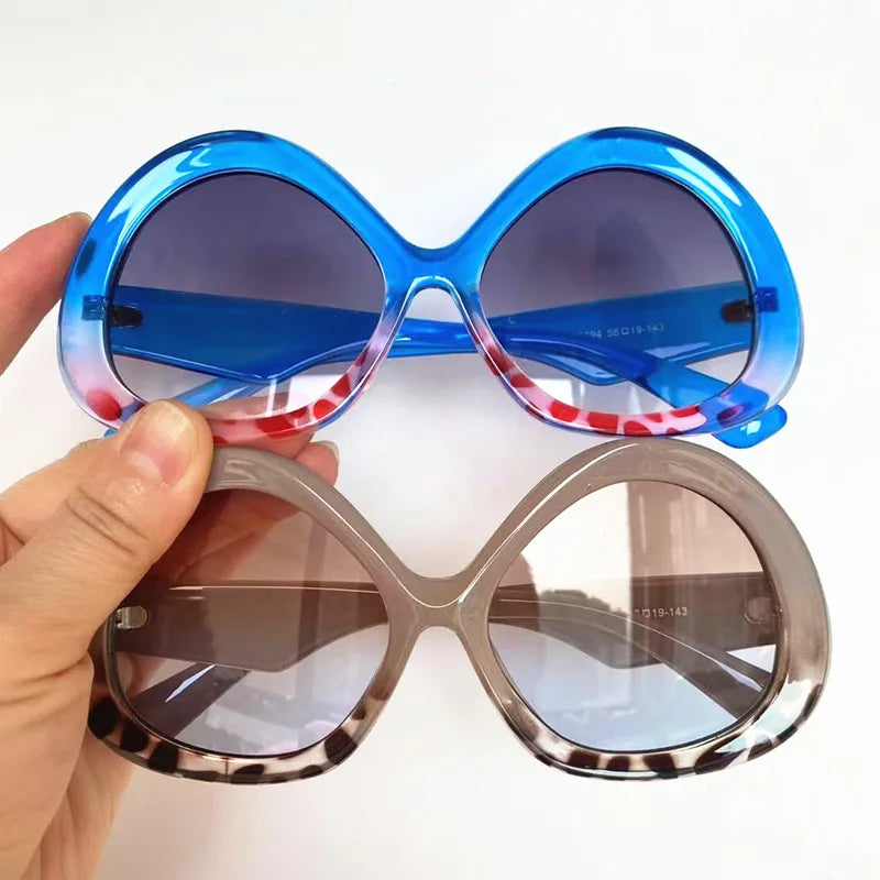 Oversized Penguin Frame Sunglasses - Fashion Anti-UV Patchwork Eyewear for Women, Unique Personality Style
