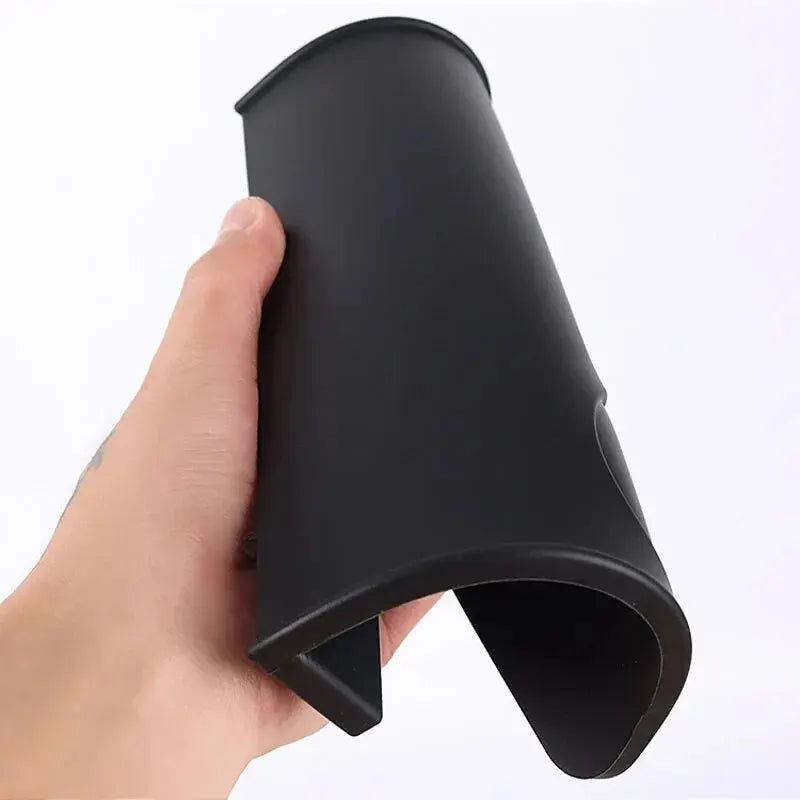 Anti-Skid Coffee Tamper Mat – Food-Grade Silicone Pad, Thickened Black Espresso Tamping Mat for Office, Bar & Café