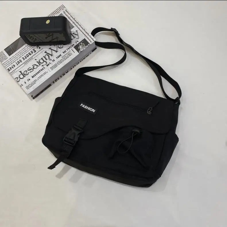 Men’s Large Capacity Messenger Bag – Fashion Canvas Nylon Crossbody Shoulder Bag for Casual & Student Use