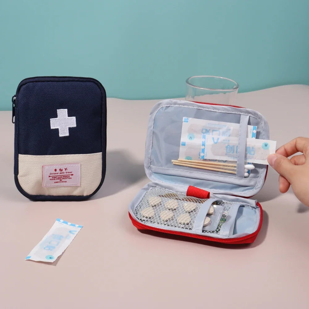 Portable Medicine Bag – Cute First Aid Kit Organizer, Medical Emergency Kit for Travel, Outdoor & Household Pill Storage
