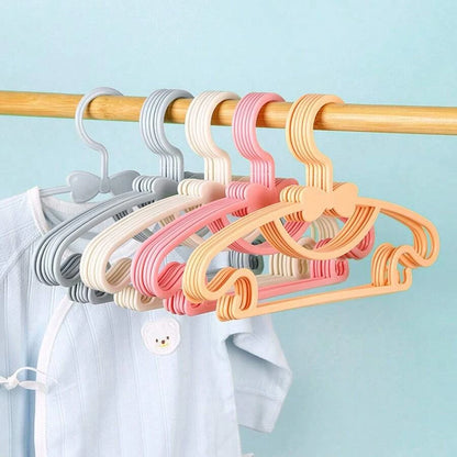 5-50PCS Baby Plastic Hangers – Kids Clothes Storage Rack for Nursery, Toddlers & Infants, Portable Home Use