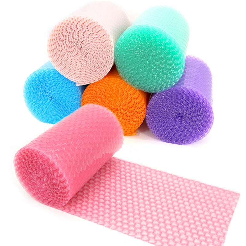 20cm x 5 Meters Pink and Blue Heart Shape Bubble Wrap - Shockproof Packaging for Gifts, Glass Goods, and Party Decor