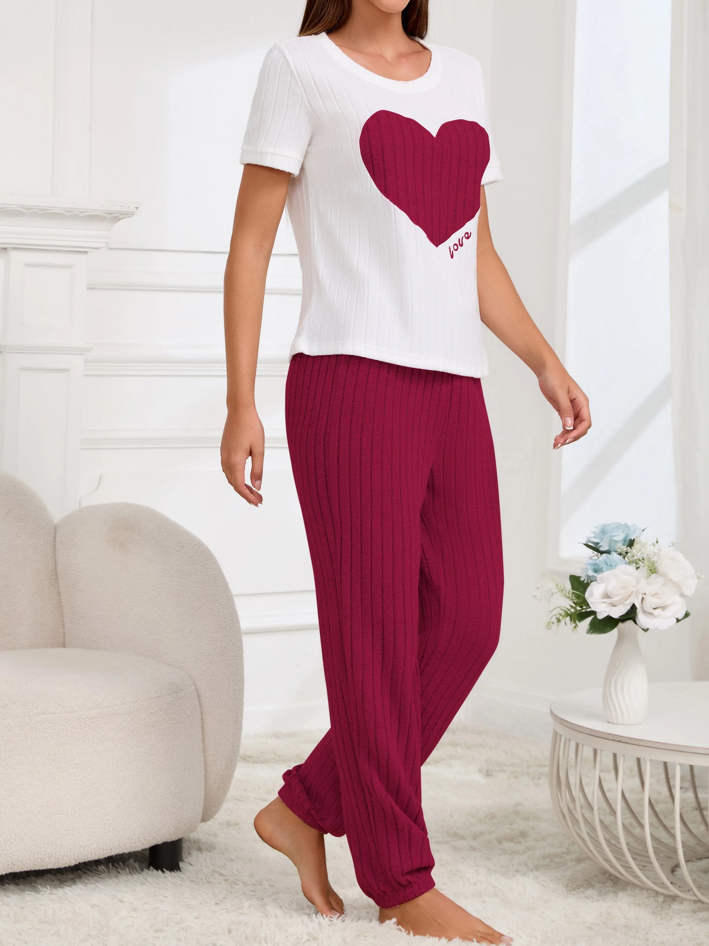 Women’s Heart Print Pajama Set – Short Sleeve Top & Pants Two-Piece Loungewear