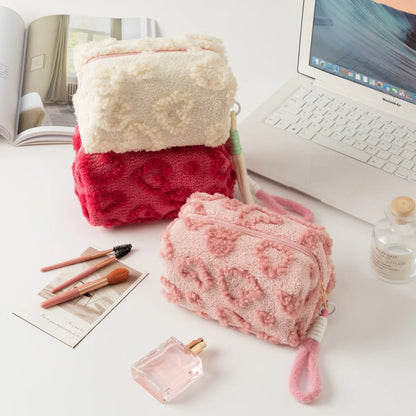 Ins Sweet Plush Makeup Bag – Large Capacity Cute Cosmetic & Toiletries Storage, Portable Travel Bag