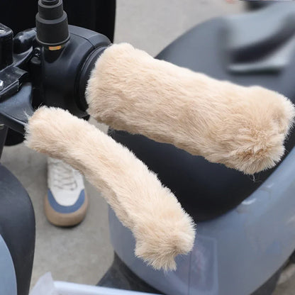 Winter Motorcycle Handlebar Warm Grip Covers – Simulated Plush Thick Gloves for Scooters & Universal Hand Warmer Protection
