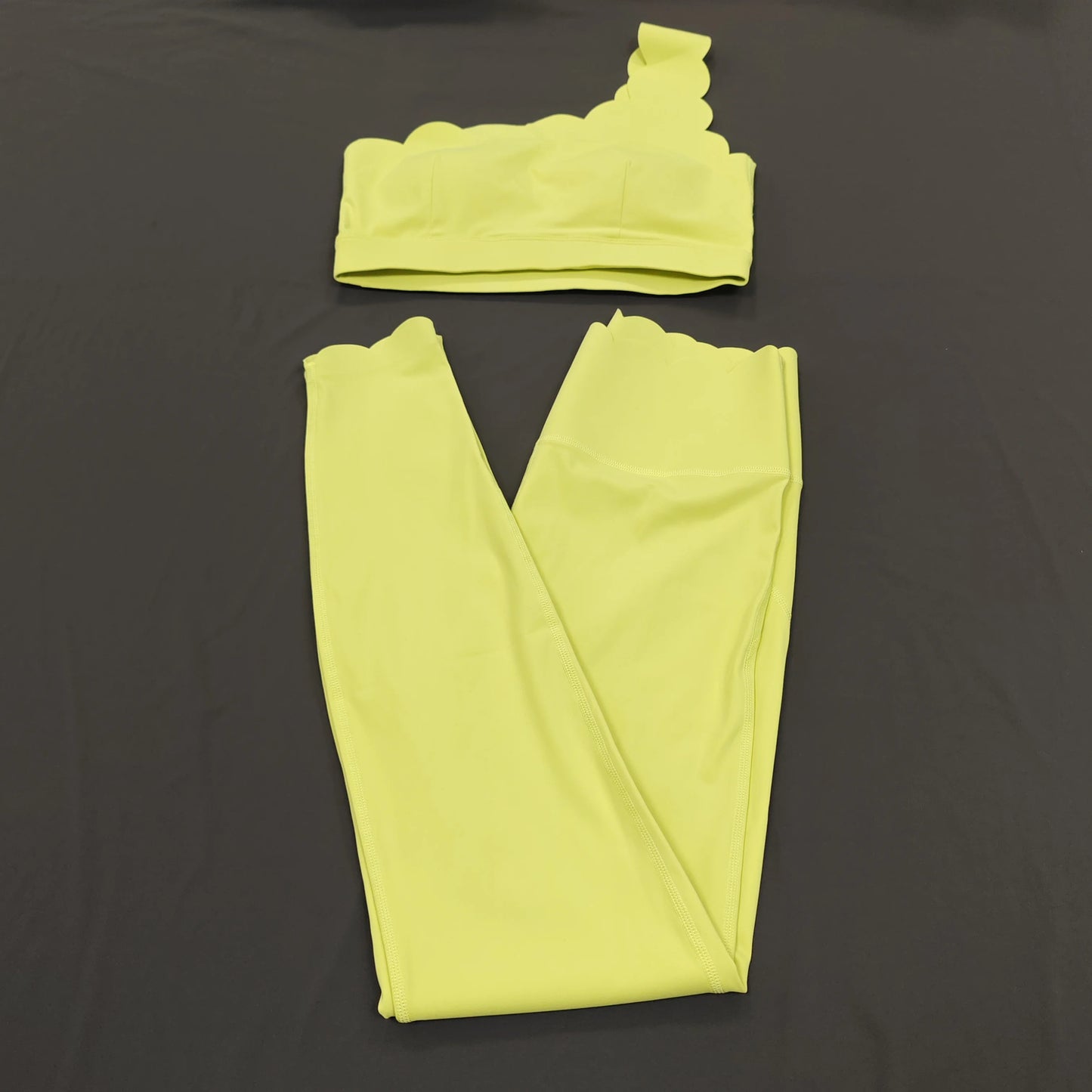 2PCS Women’s Seamless Yoga & Fitness Set – Sports Bra with Leggings & Gym Shorts Workout Outfit